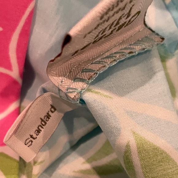 NIP Garnet Hill cotton percale pillowcases Blue green floral hibiscus colorful - Picture 4 of 8